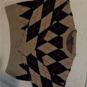 Argyle Sweater with Black and Beige Pattern
